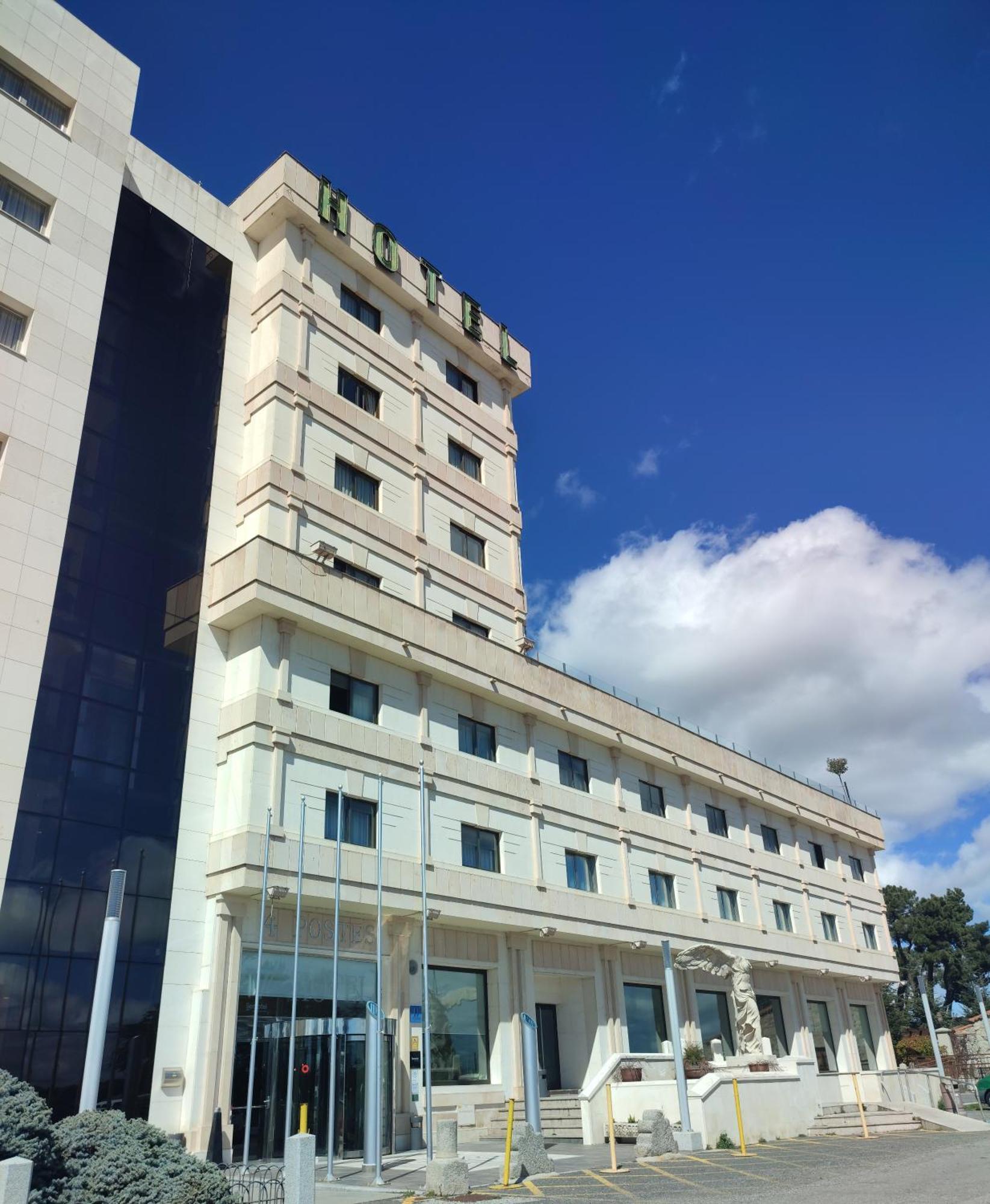 Hotel Sercotel Cuatro Postes Avila Exterior photo