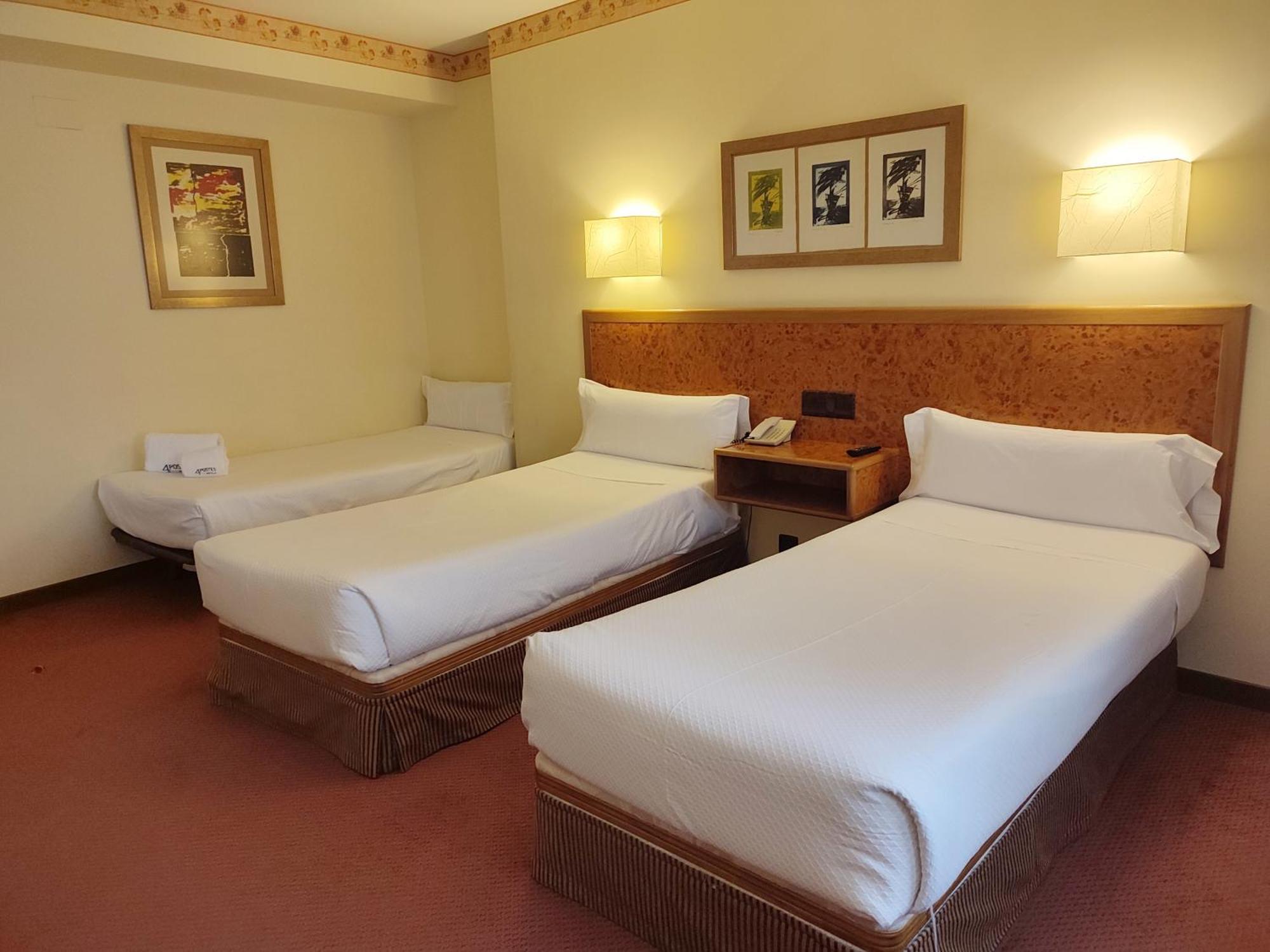 Hotel Sercotel Cuatro Postes Avila Exterior photo