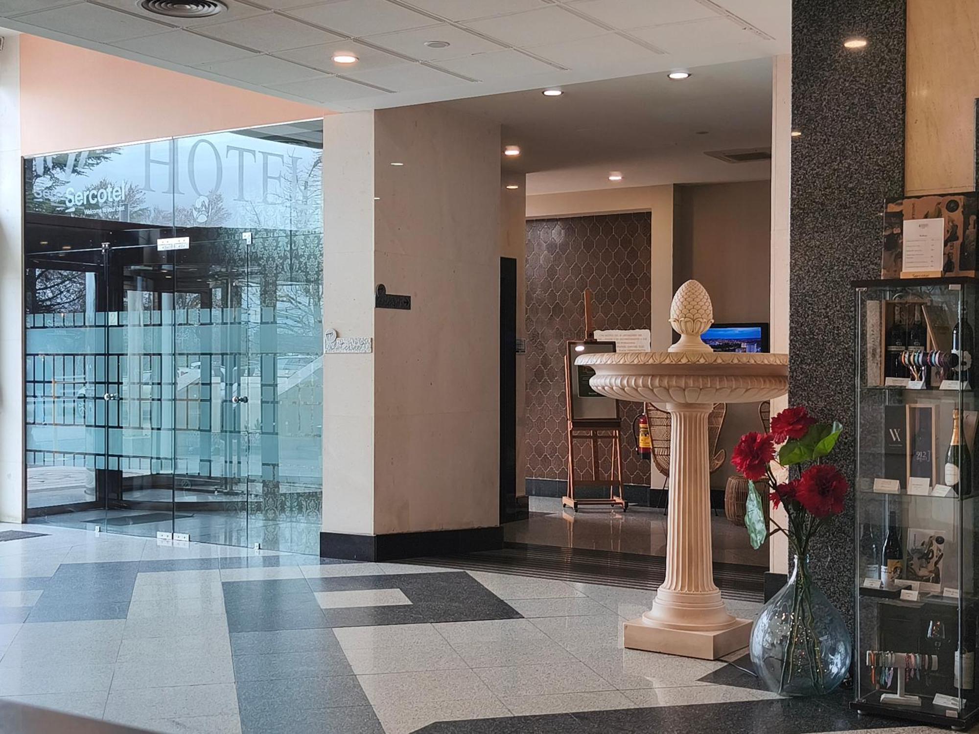 Hotel Sercotel Cuatro Postes Avila Exterior photo